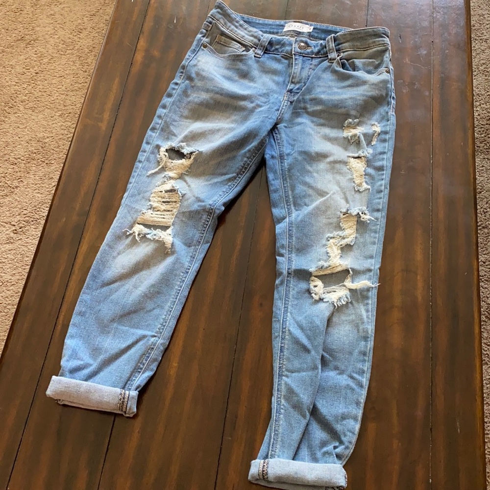 Ripped skinny jeans